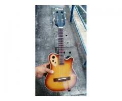 Vendo caixa cavaquinho elétrico
